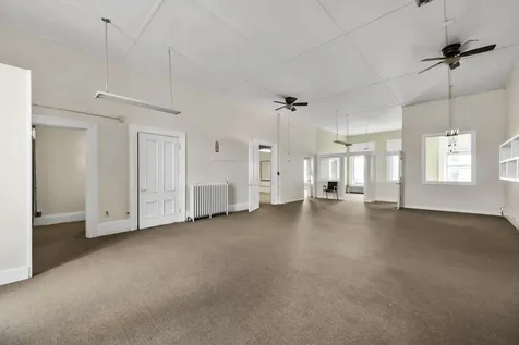 189 Main Street Thomaston ME 04861