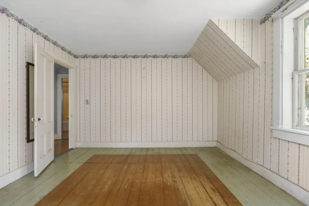 576 Back River Road Boothbay ME 04537
