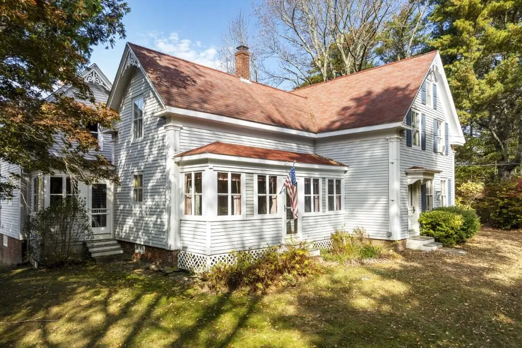576 Back River Road Boothbay ME 04537