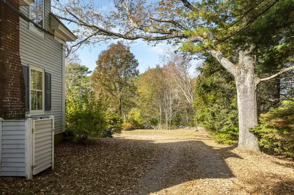 576 Back River Road Boothbay ME 04537
