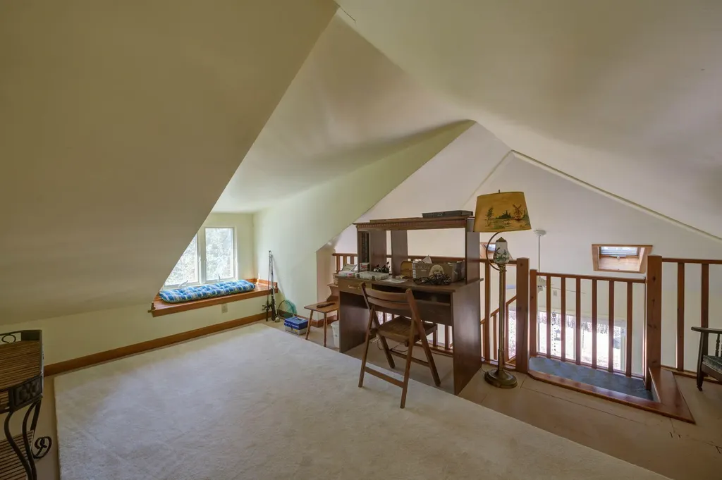 3 Glidden Road Standish ME 04084