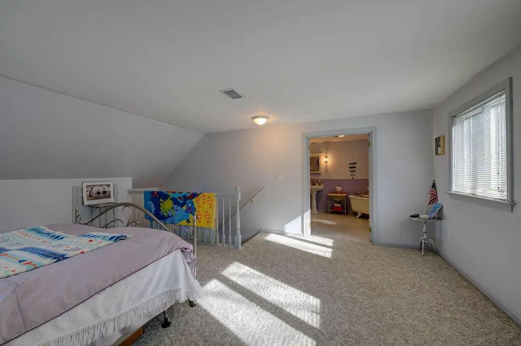 3 Glidden Road Standish ME 04084