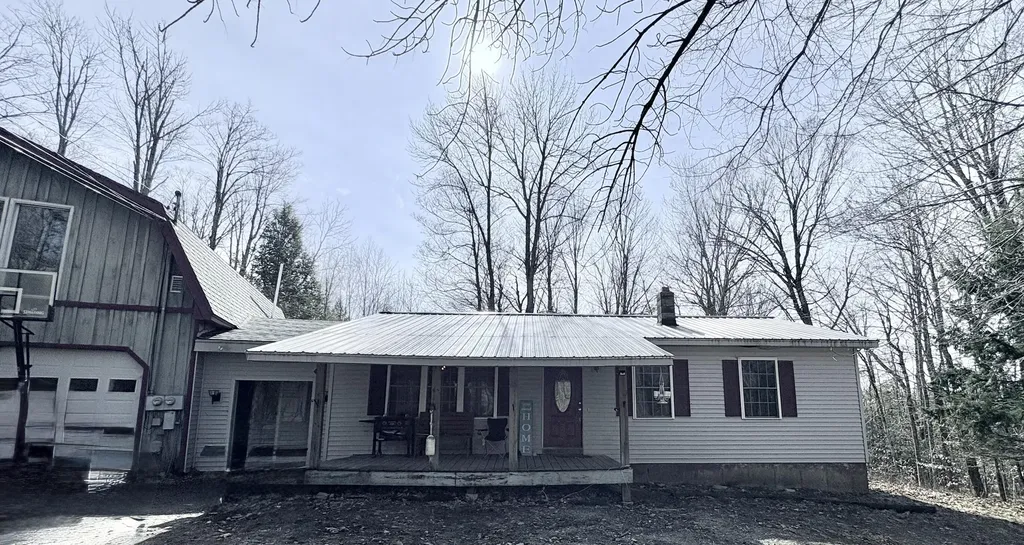 103 Town Farm Road Lincoln ME 04457