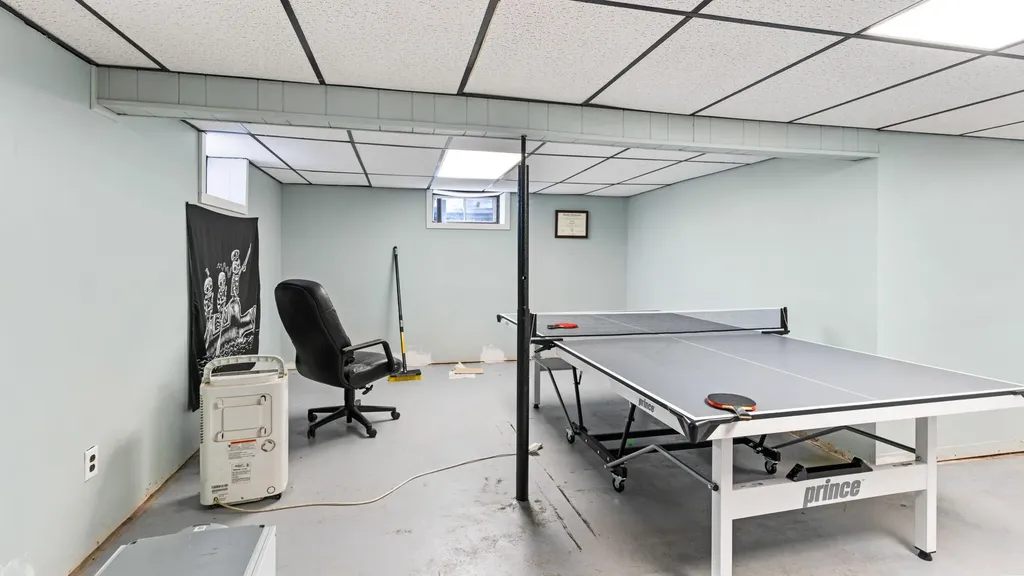 23 Reginald Street Auburn ME 04210