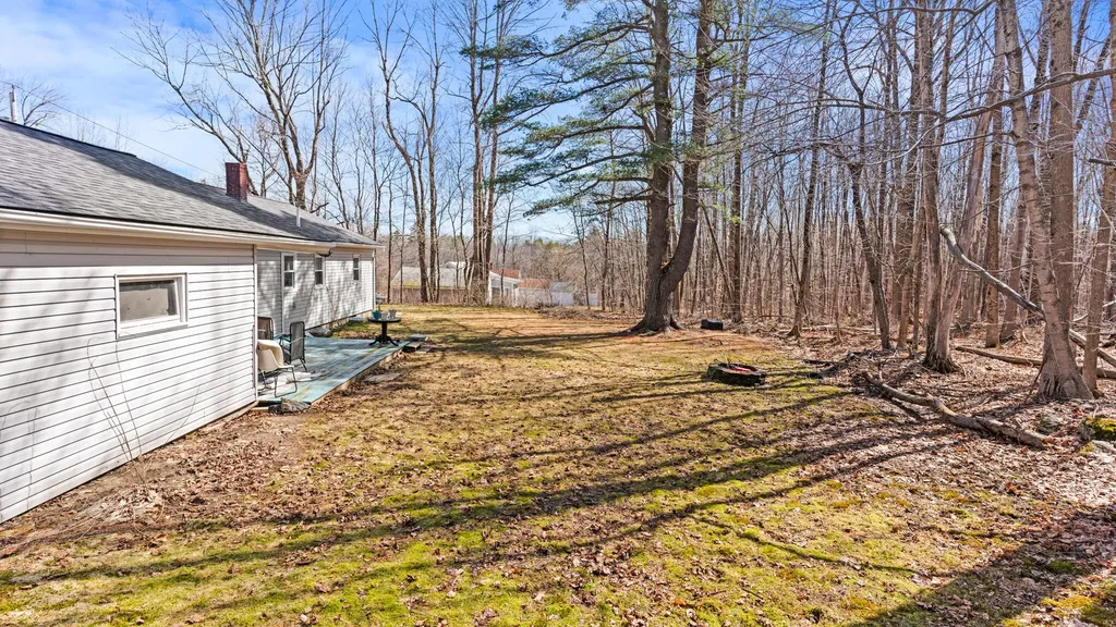23 Reginald Street Auburn ME 04210