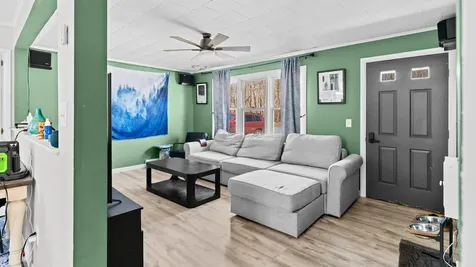 23 Reginald Street Auburn ME 04210