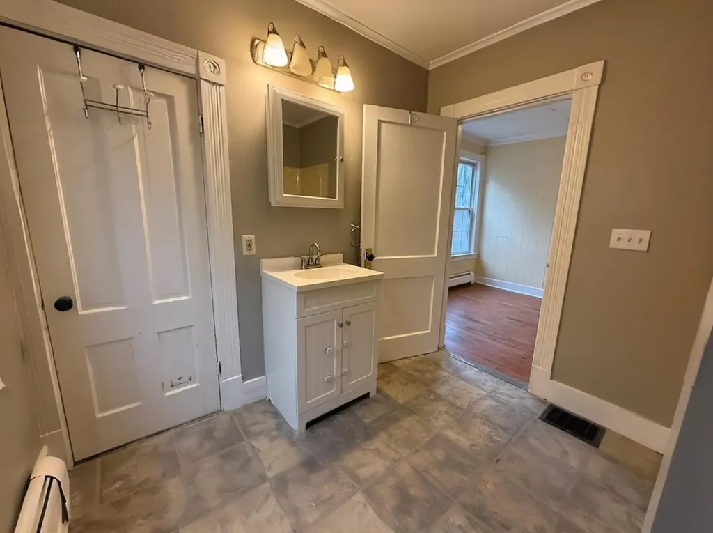 7 Squire Street Waterville ME 04901