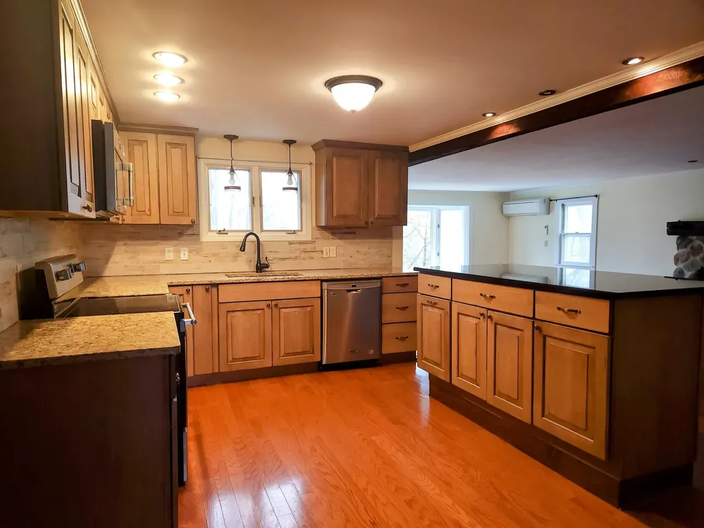 18 Littlefield Court North Berwick ME 03906