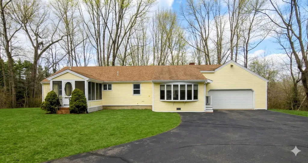 18 Littlefield Court North Berwick ME 03906