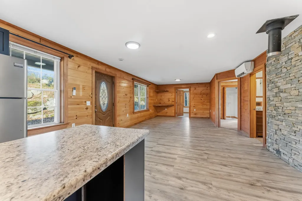 3308 Middle Road Sidney ME 04330
