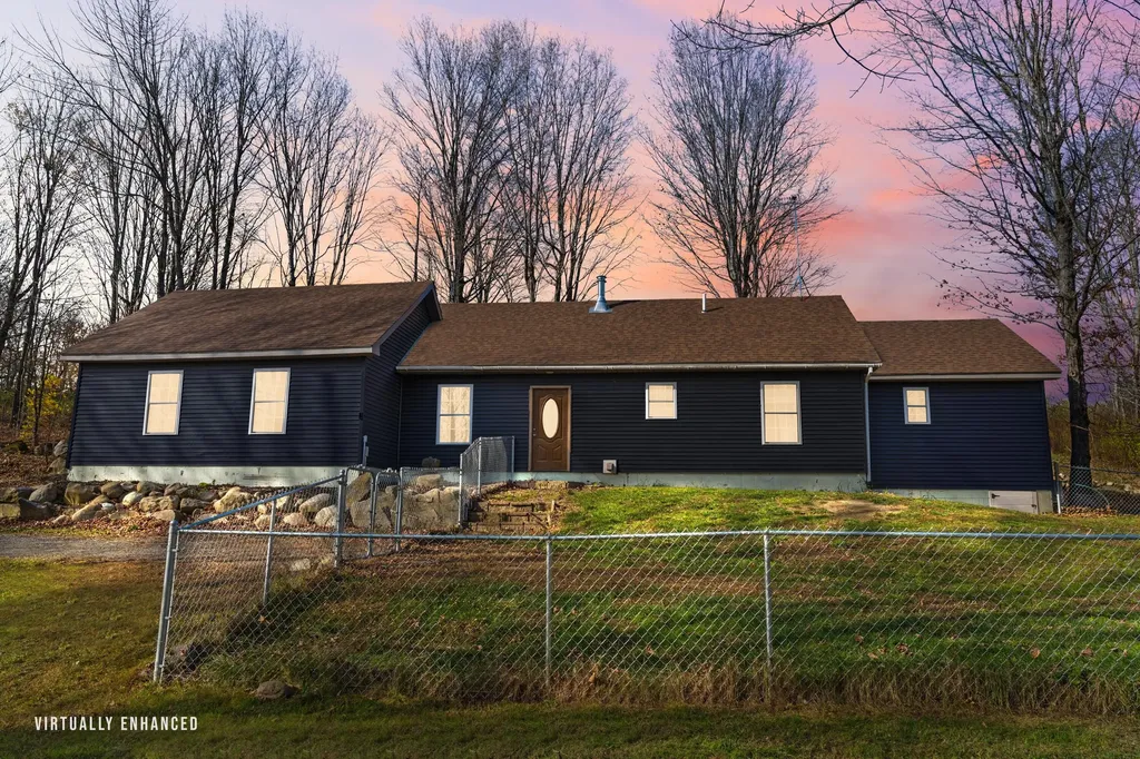 3308 Middle Road Sidney ME 04330
