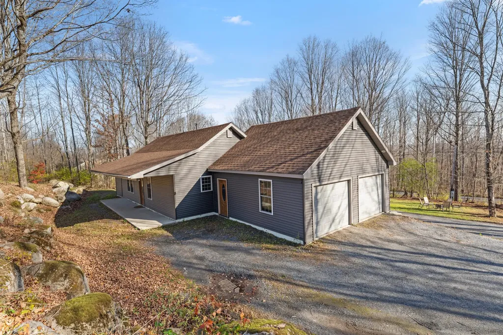 3308 Middle Road Sidney ME 04330