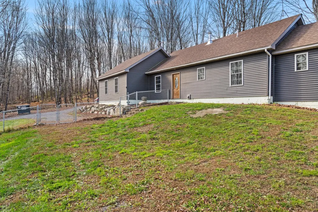 3308 Middle Road Sidney ME 04330