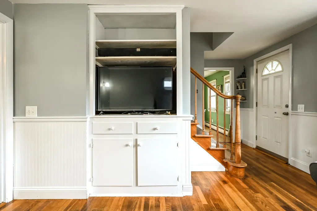 1104 Pequawket Trail Standish ME 04085