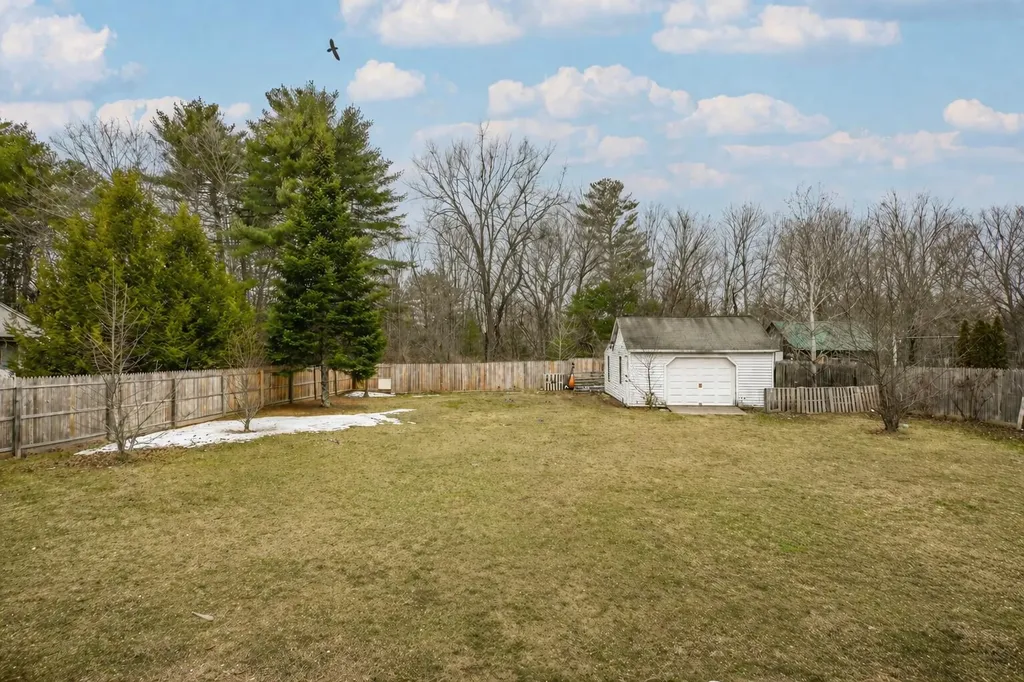 1104 Pequawket Trail Standish ME 04085