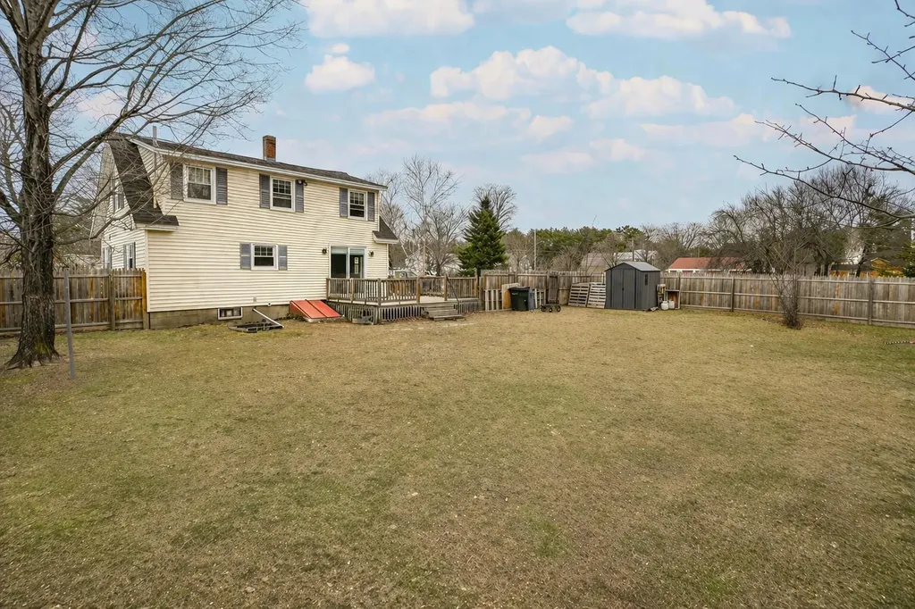 1104 Pequawket Trail Standish ME 04085
