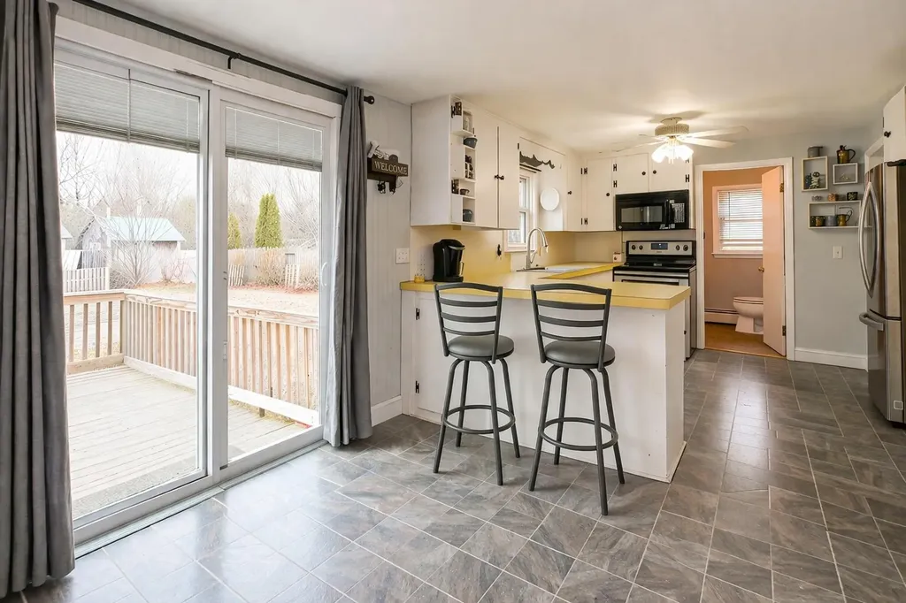 1104 Pequawket Trail Standish ME 04085