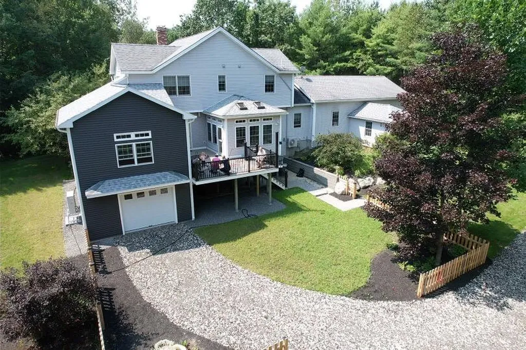 71 Fogg Road Buxton ME 04093