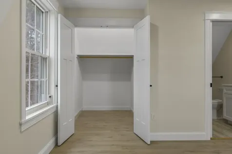 29 Pleasant Street Newcastle ME 04553