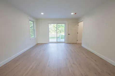29 Pleasant Street Newcastle ME 04553