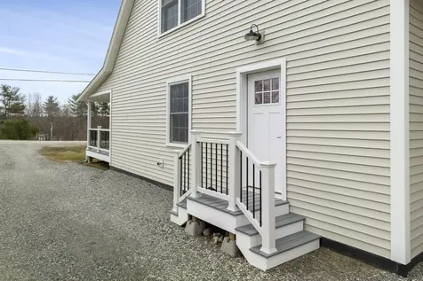 29 Pleasant Street Newcastle ME 04553