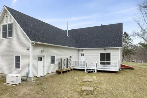 29 Pleasant Street Newcastle ME 04553