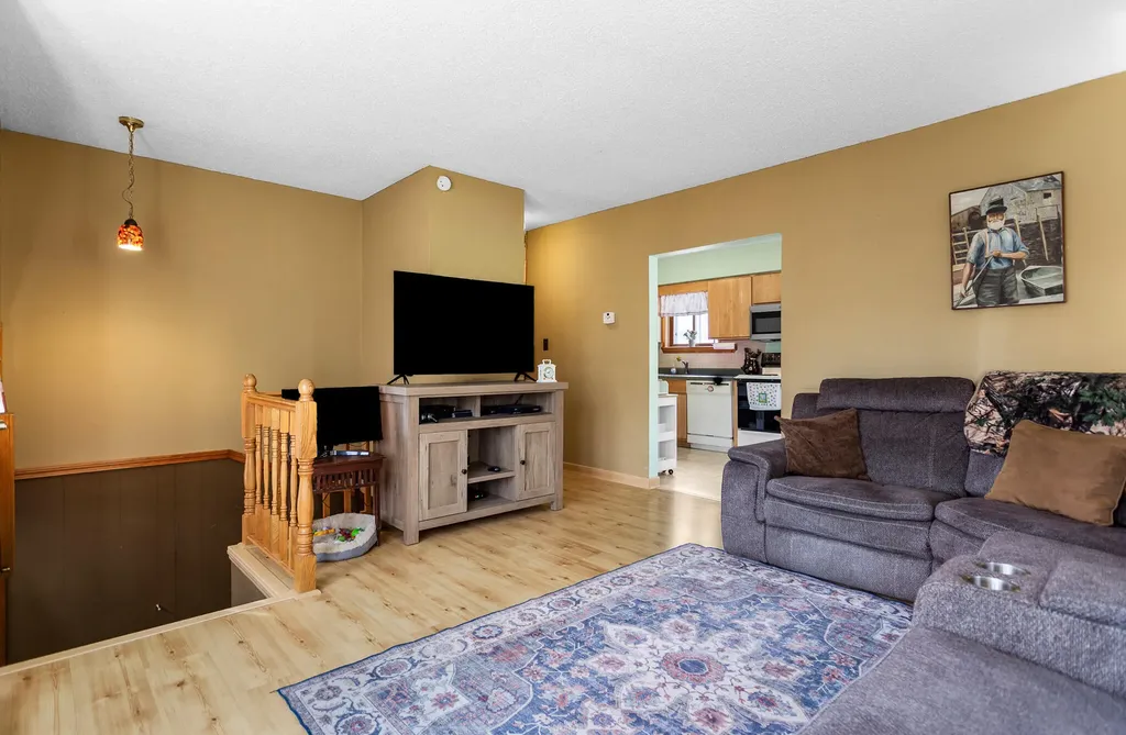 1782 Pushaw Road Glenburn ME 04401