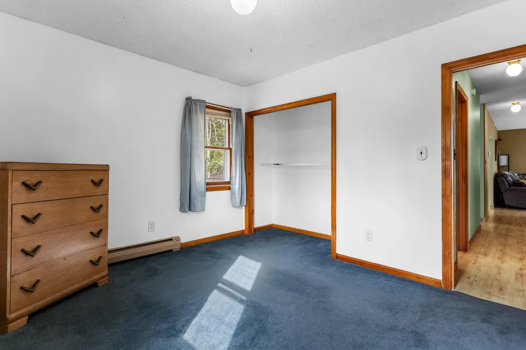 1782 Pushaw Road Glenburn ME 04401