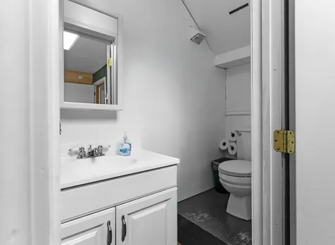 1782 Pushaw Road Glenburn ME 04401