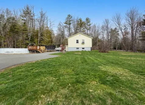 1782 Pushaw Road Glenburn ME 04401