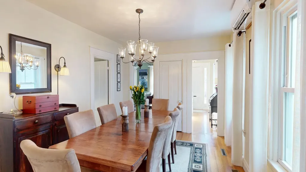 15 Wadsworth Street Thomaston ME 04861