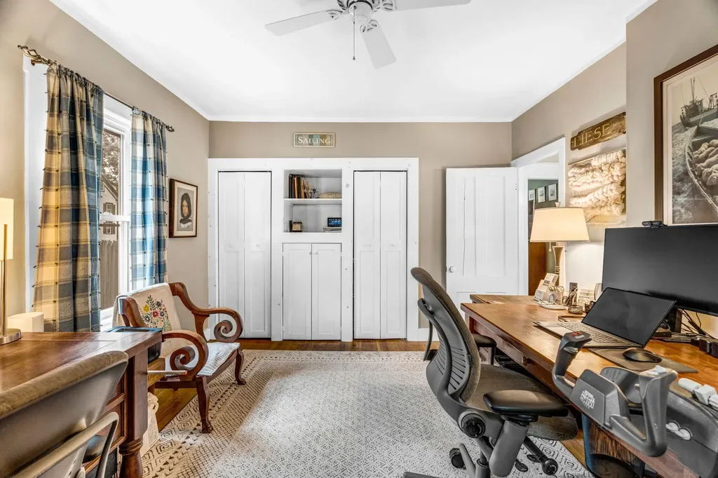 15 Wadsworth Street Thomaston ME 04861