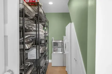 15 Wadsworth Street Thomaston ME 04861