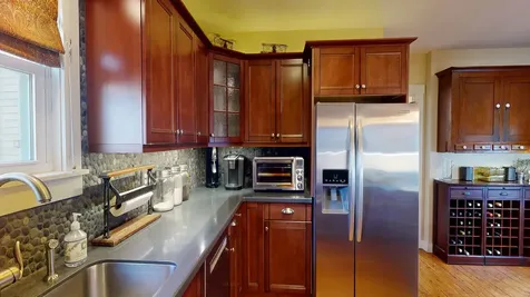 15 Wadsworth Street Thomaston ME 04861