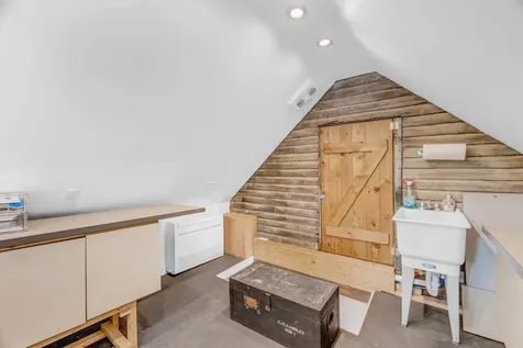 15 Wadsworth Street Thomaston ME 04861