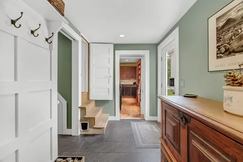 15 Wadsworth Street Thomaston ME 04861