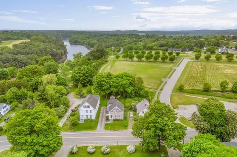 15 Wadsworth Street Thomaston ME 04861