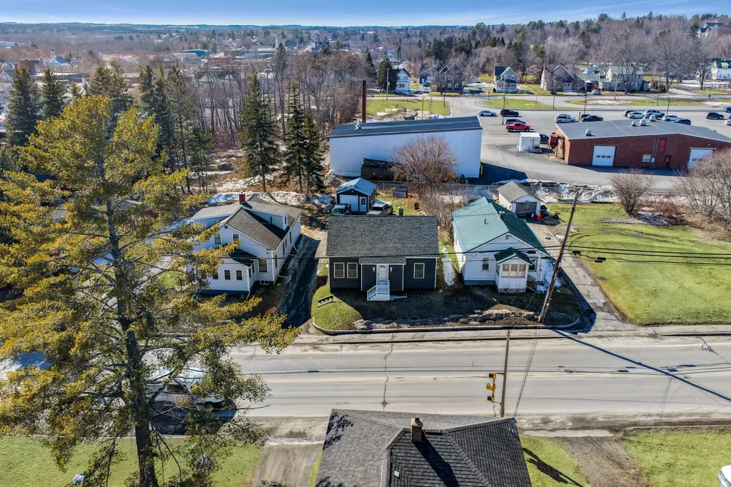 16 Bennett Drive Caribou ME 04736