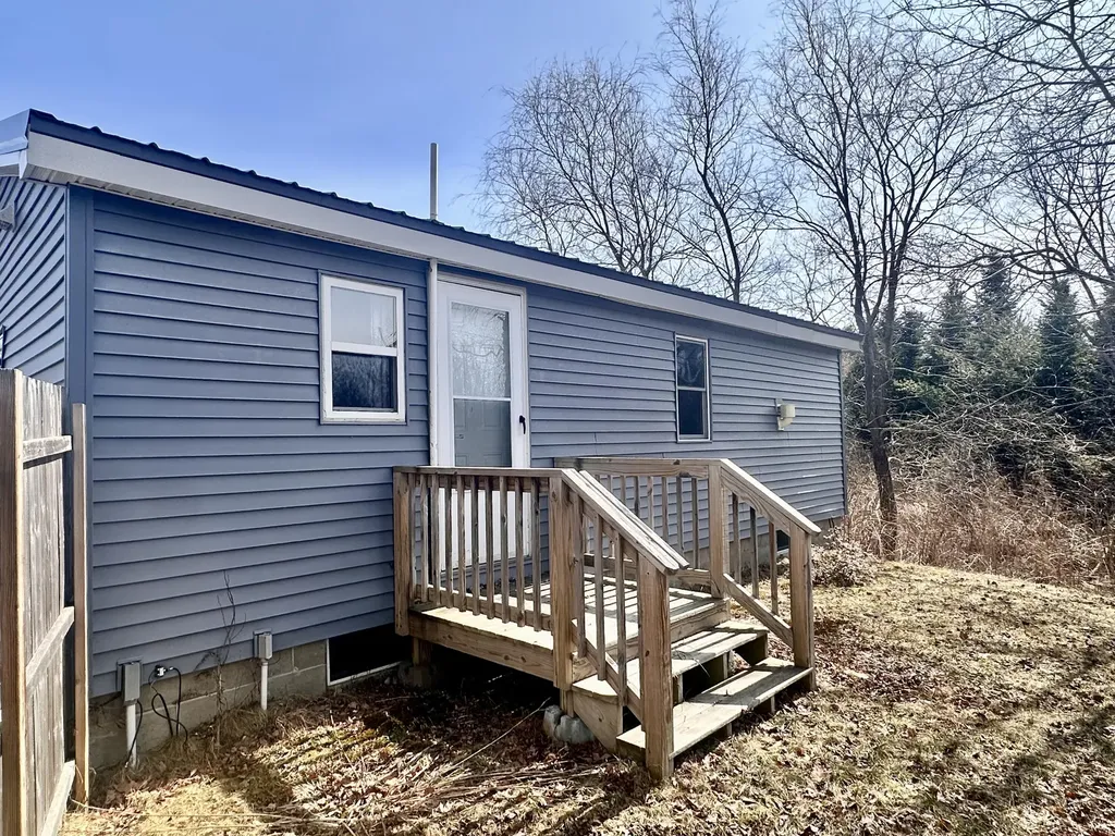 148 North Street Ellsworth ME 04605