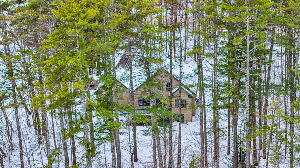 147 N High Street Bridgton ME 04009
