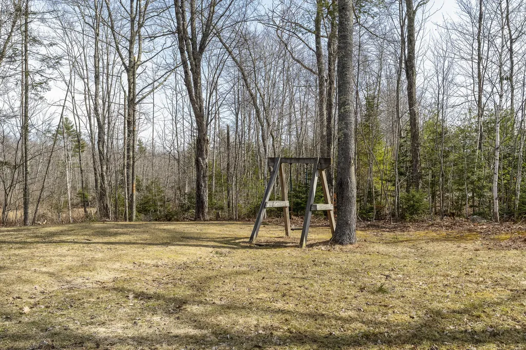 32 Boggs Farm Lane Warren ME 04864