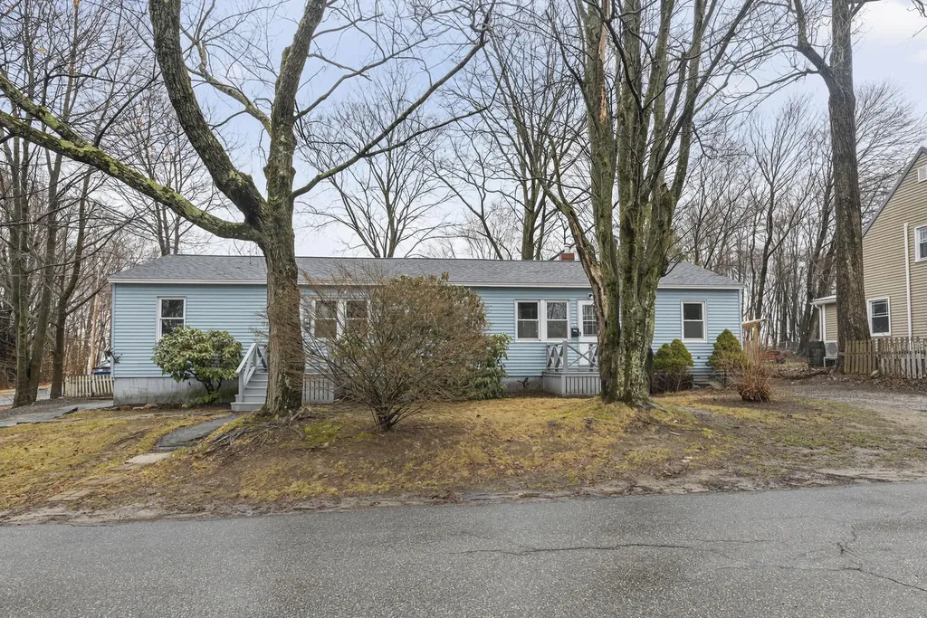 156 Central Street Westbrook ME 04092