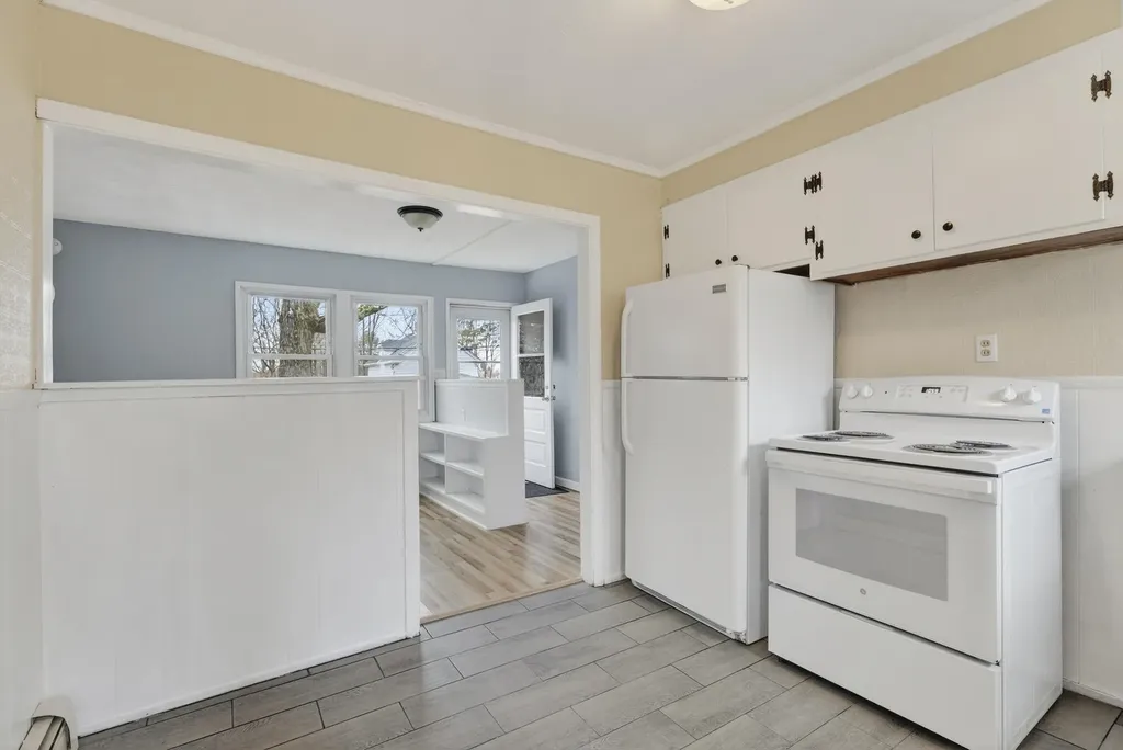 156 Central Street Westbrook ME 04092