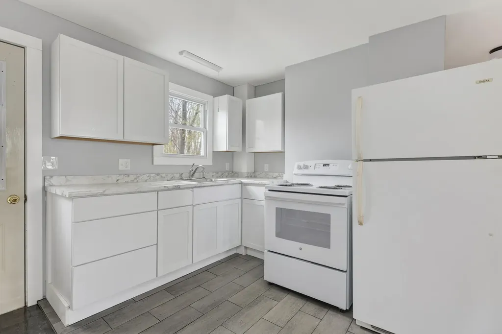 156 Central Street Westbrook ME 04092