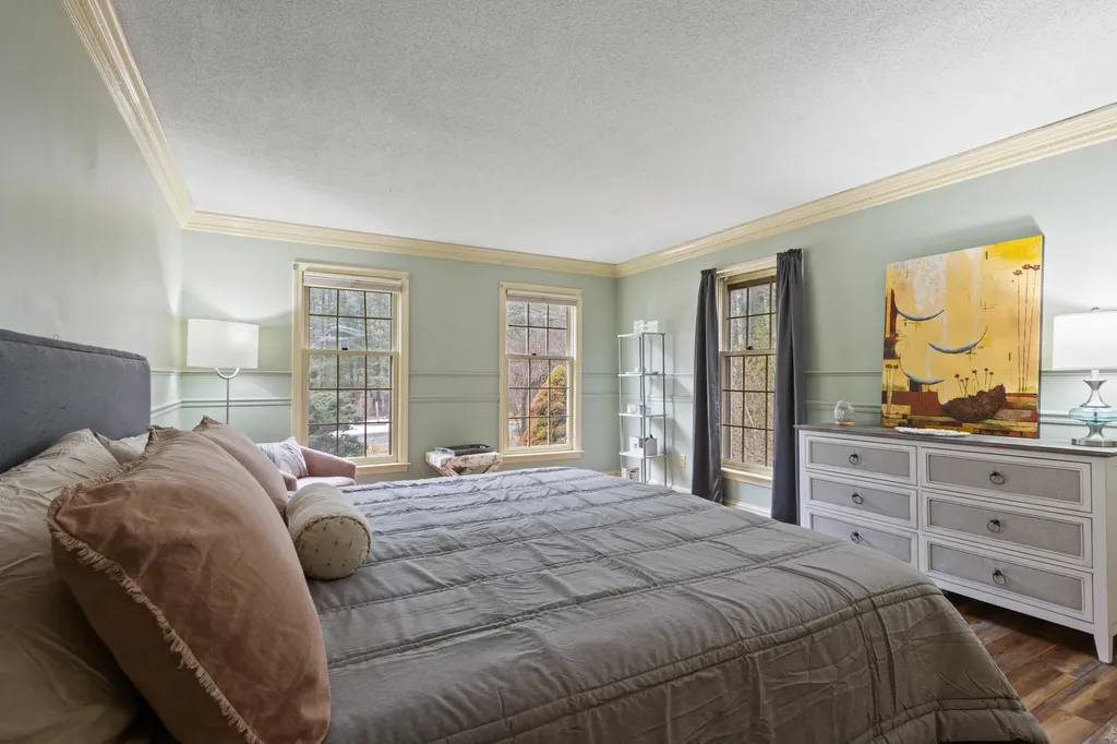 40 Mahlon Avenue Gorham ME 04038