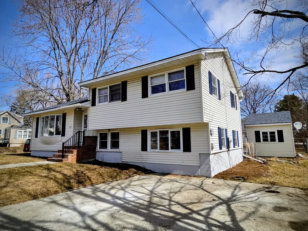 277 Pearl Street Bangor ME 04401