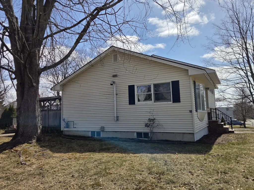 277 Pearl Street Bangor ME 04401