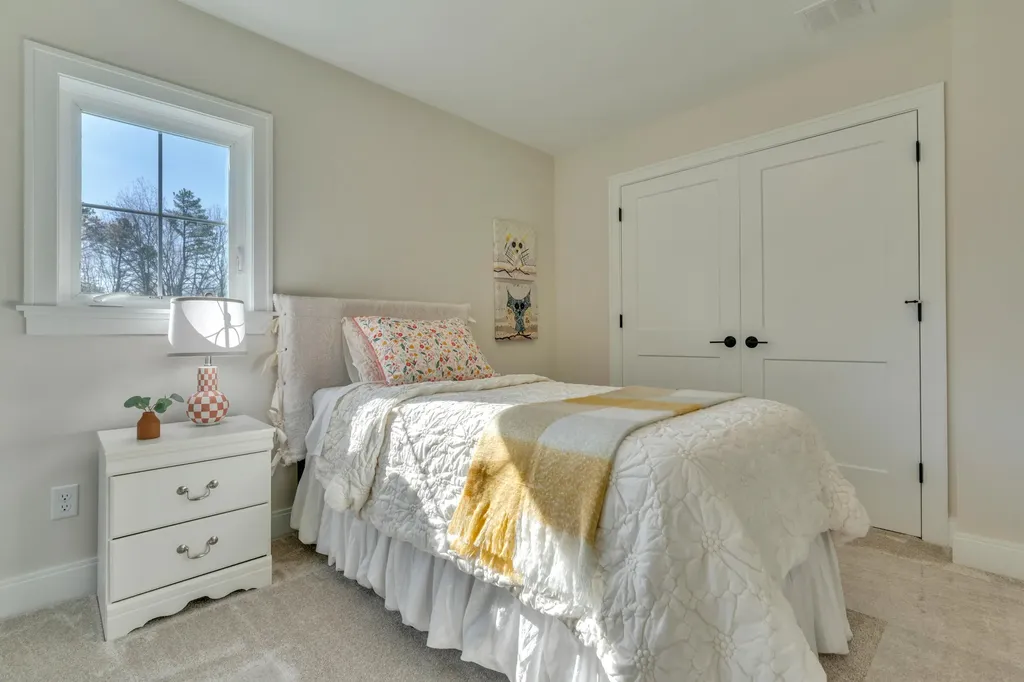 40 Cascade Circle Kennebunk ME 04043