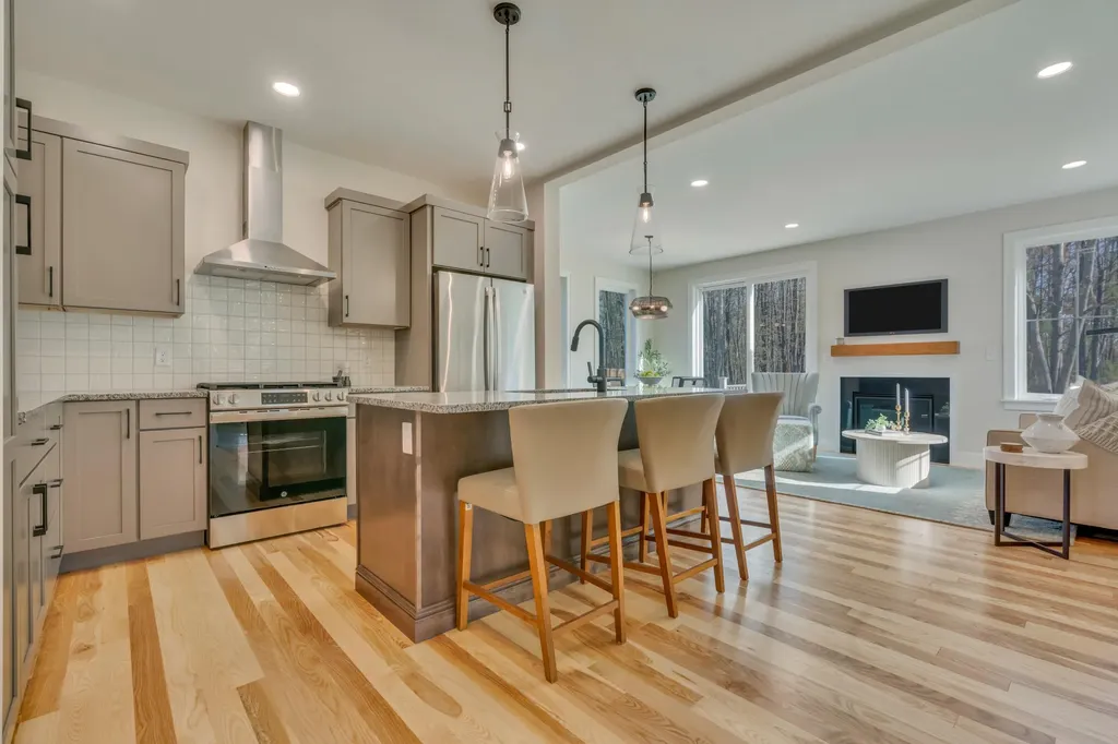 40 Cascade Circle Kennebunk ME 04043