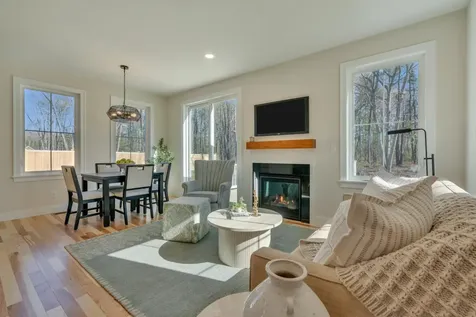 40 Cascade Circle Kennebunk ME 04043